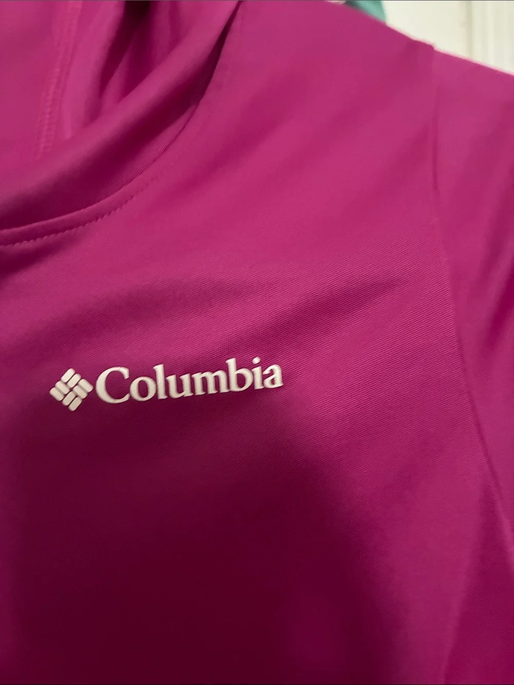 Columbia Magenta Hooded Performance Sun Shirt